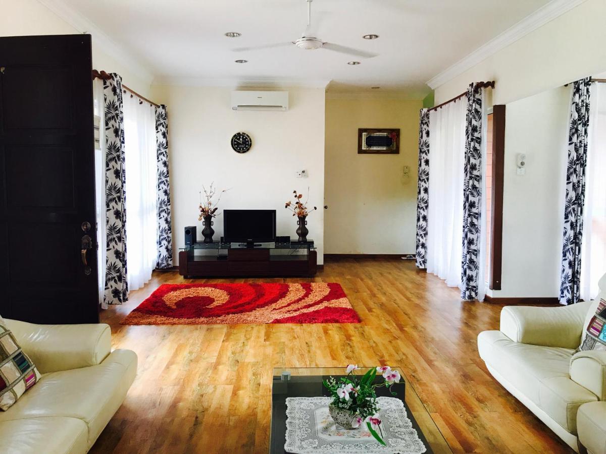 הוילה בטאנג קאלי Desa Kaloi Farmhouse מראה חיצוני תמונה
